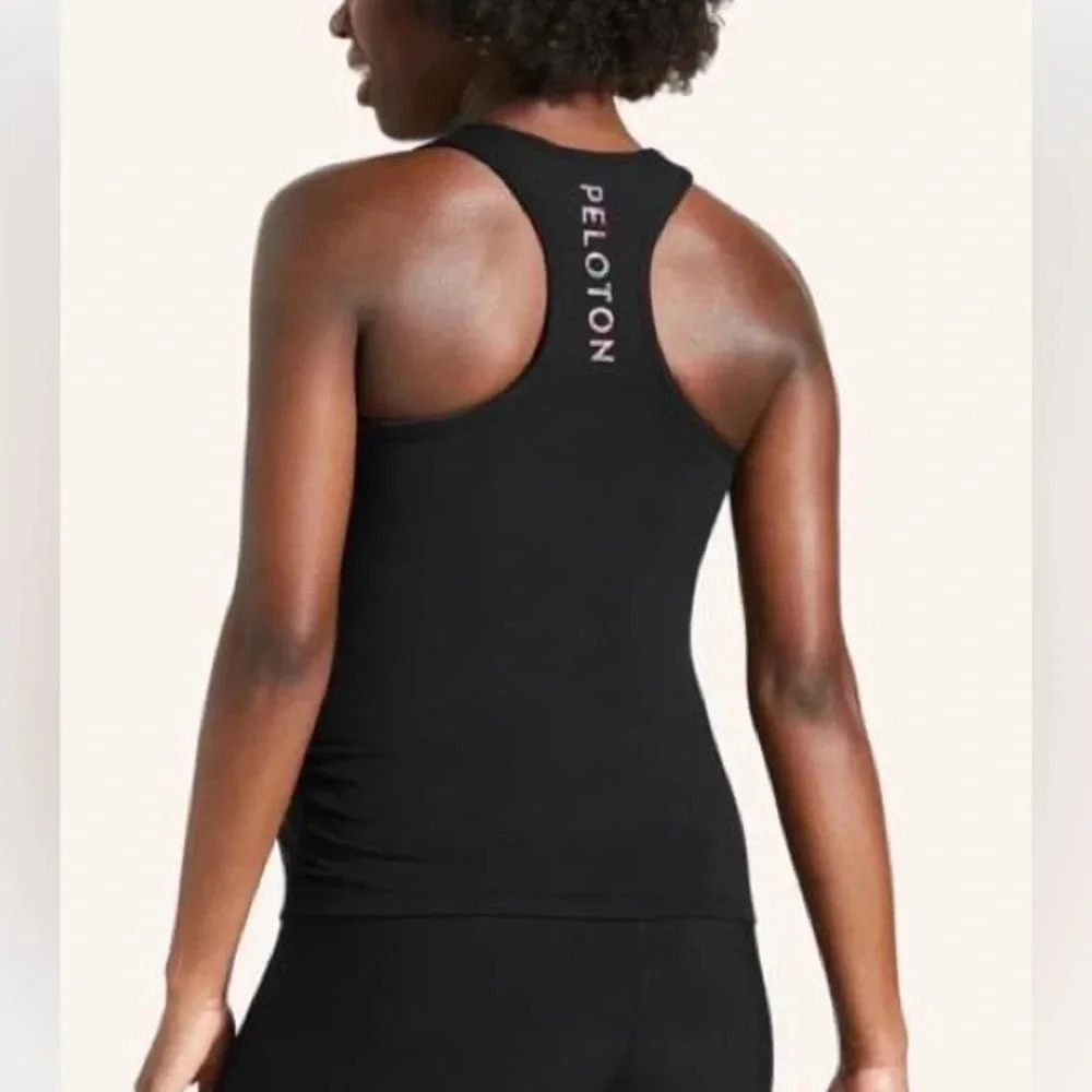 Peloton Cadent Maternity top size Medium - Picture 2 of 9